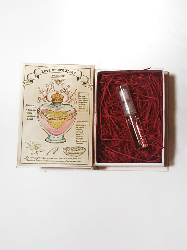 【魔性の媚薬】 love flavor spray 最強モテBOXに入った*ラブアモーレスプレー