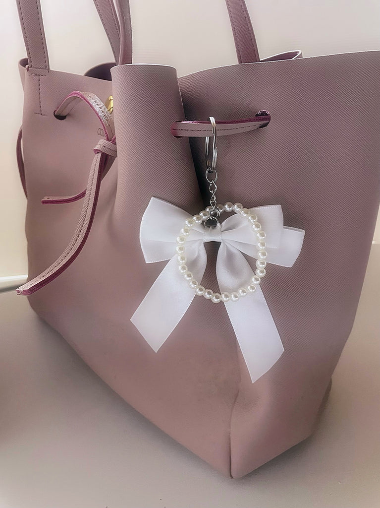 【限定1個】【追われる恋のはじまり】パール♡リボンチャーム*