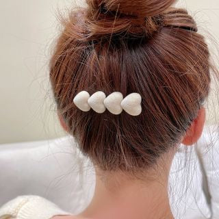 【好きな人にだけ愛される】 クリアーハートヘアピン(クンツァイト)*