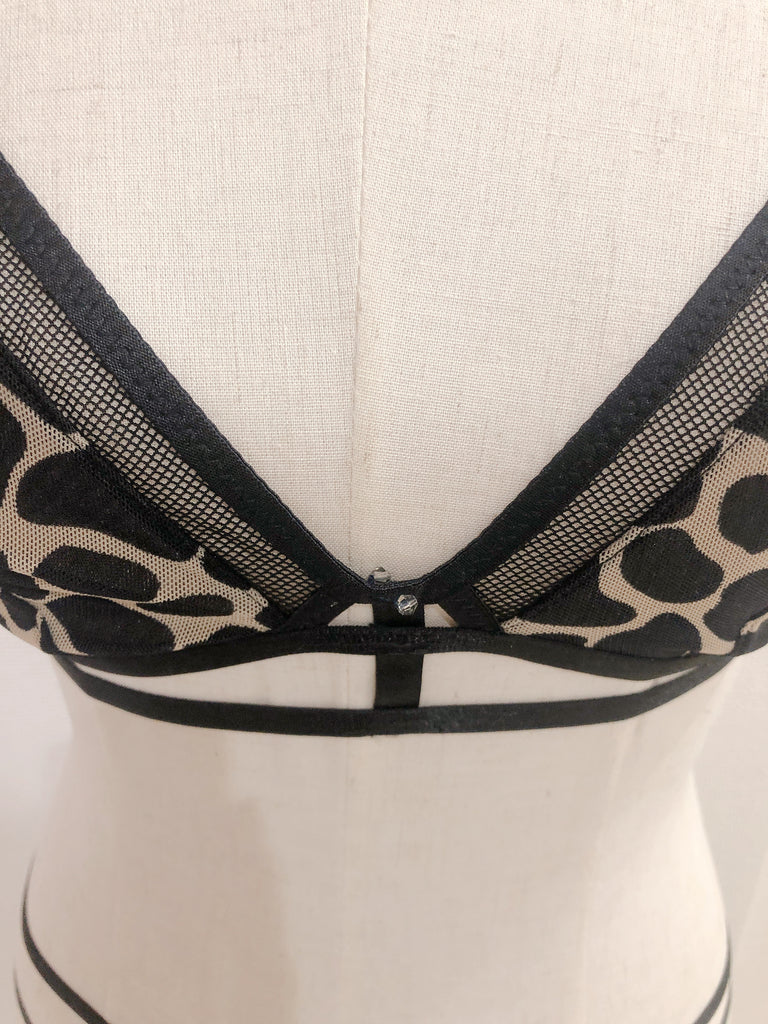 "溺愛"されるエレスチャル×レオパード ブラパンティセット