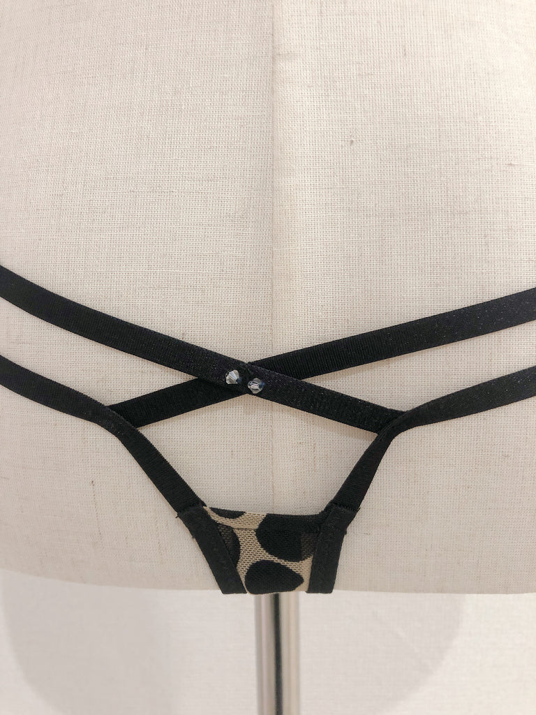 "溺愛"されるエレスチャル×レオパード ブラパンティセット