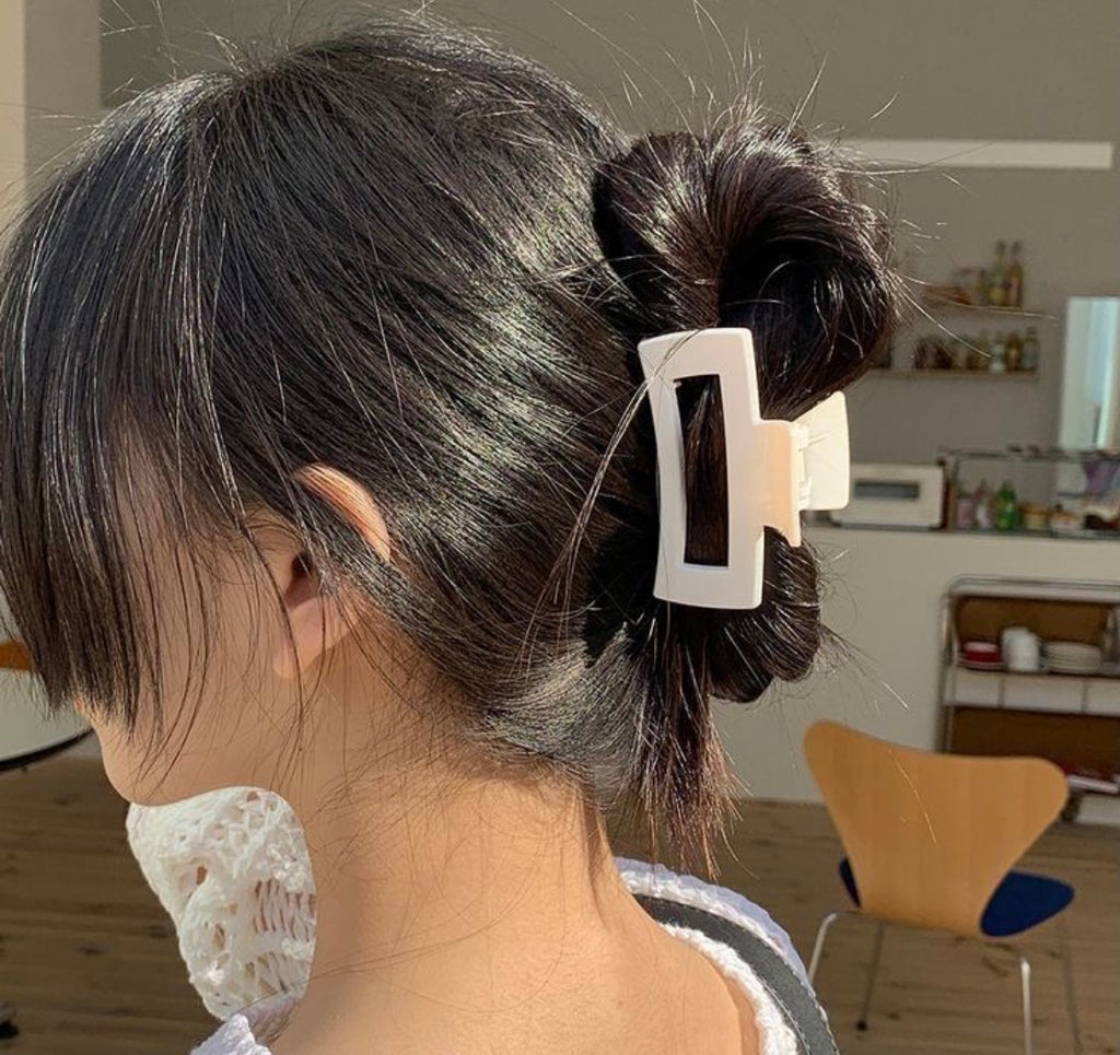 【最後の1点】( full moon ) フルムーンヘアクリップ3
