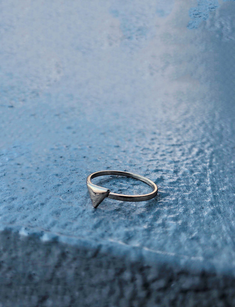 古代エジプトの復縁トライアングルリング( triangle ring )
