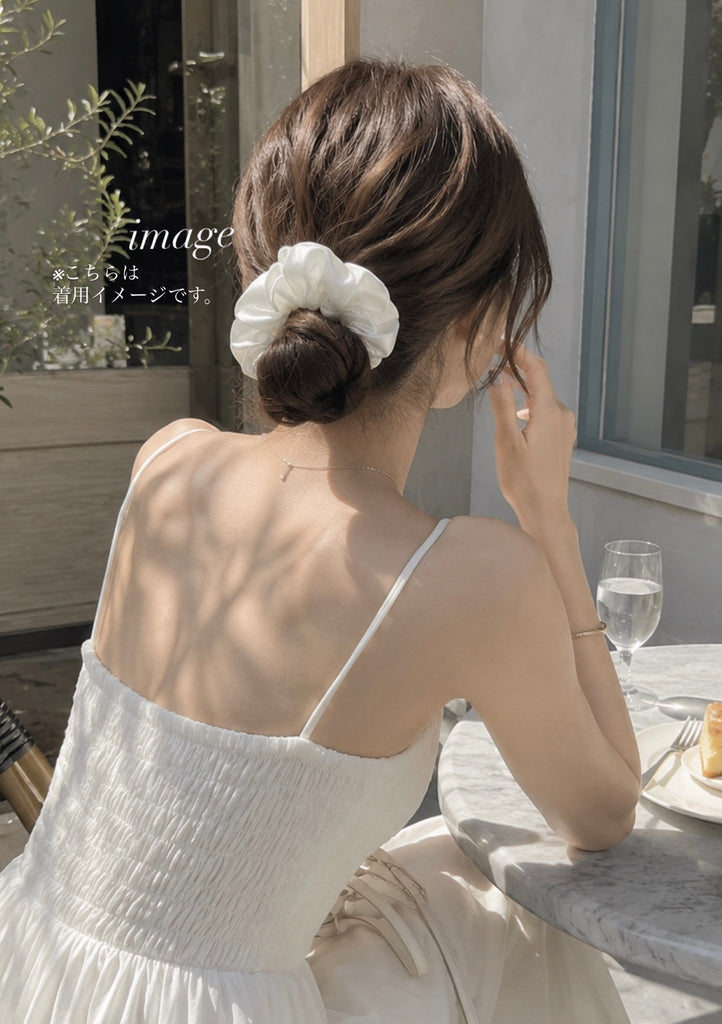 【結婚運】ホワイトシュシュ*（ローズシート付）