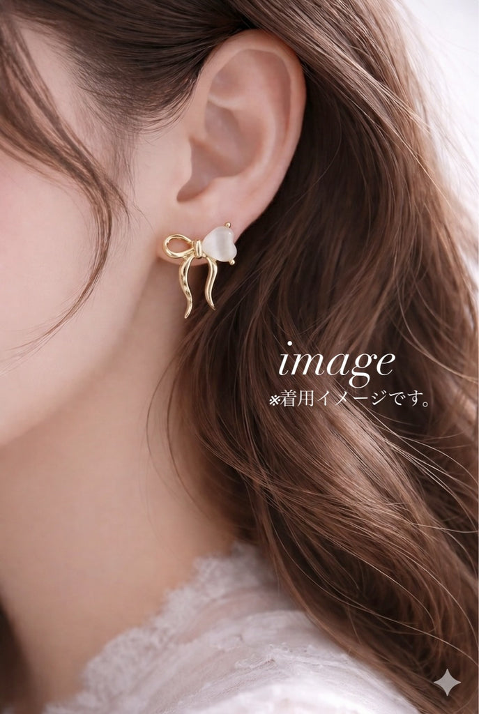 【心を溶かして、抗えなくする】ホワイトメルト・リボンハートピアス*