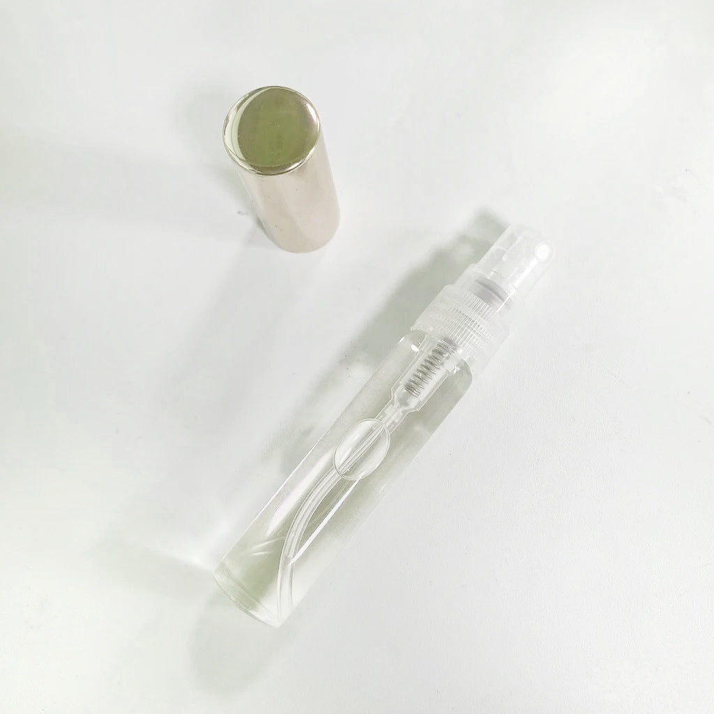 【今年で最後】【残り３本】【最強モテの香り】[ Premium No.2 ] love flavor spray オスモントゥス