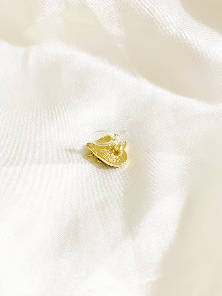 【復縁専用】ウィンターレッドリボン(イヤリング)