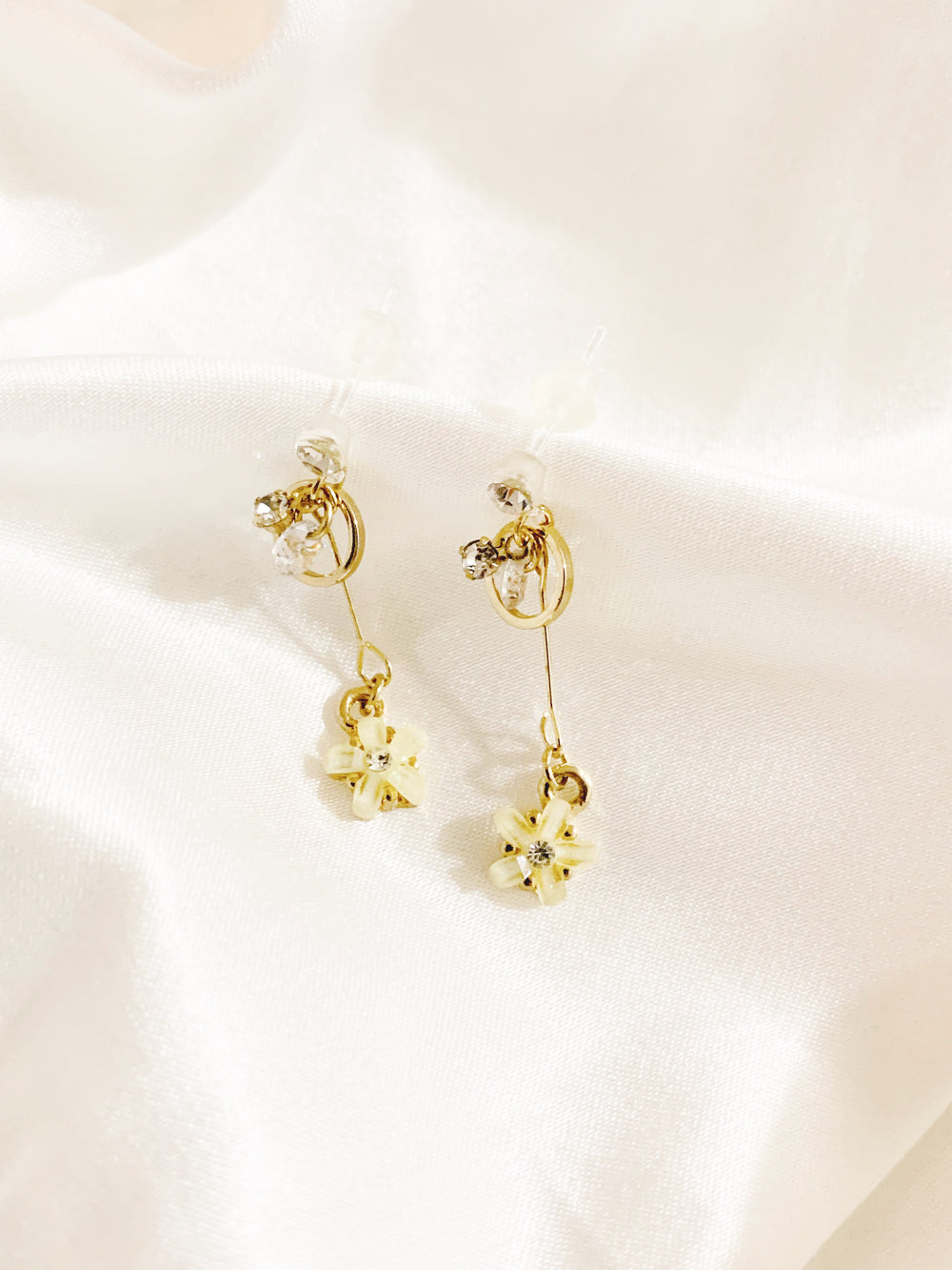 オリンピックセール¥4,990→¥1,111【金運】ムーンフラワーピアス*(diamond)