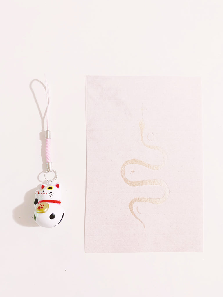 [本日冬至]  宝を招く猫の鈴キーホルダー(white)*