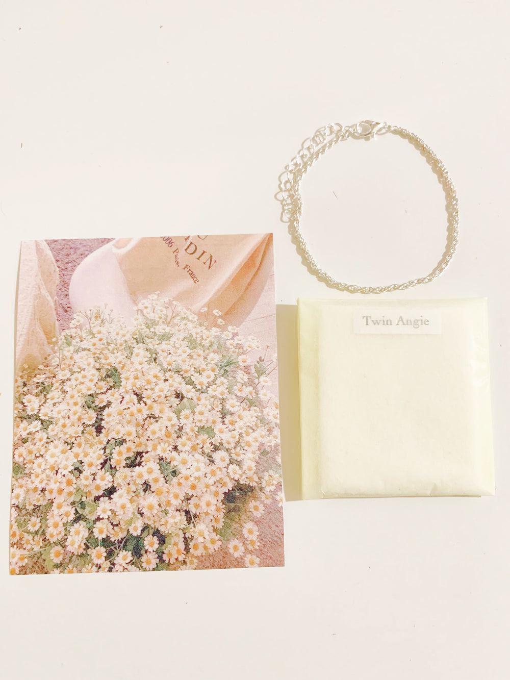会いたい人に会えるブレスレット*(milky silver simple)*