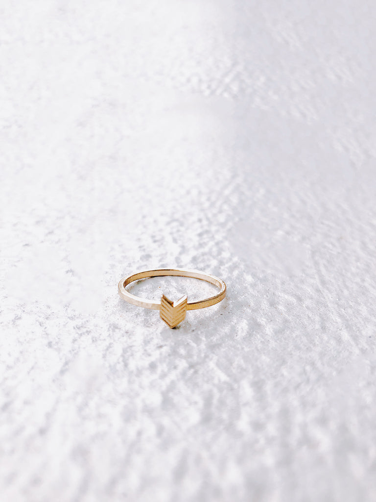 (フラワー付)ムーンペアリング・ラ・フレッチェリング*la fleche ring**